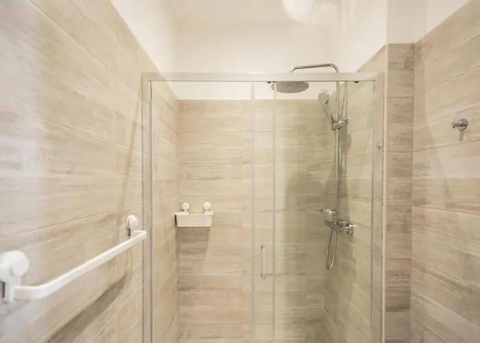 Maggiore Guest house *